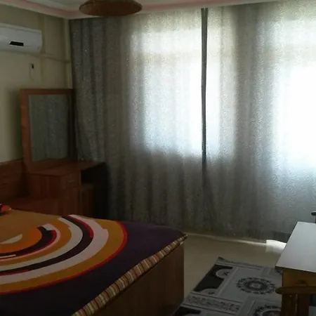 格律恩酒店 酒店 Kızılot