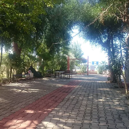 格律恩酒店 3* Kızılot