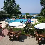 Gruen Ξενοδοχείο Kızılot